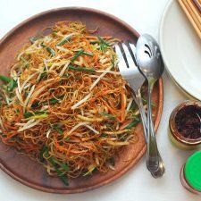 How to Cook Chinese Noodles or Regular Pasta with Soy Sauce