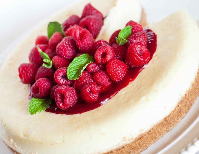 How to Make Banana Berry Cheesecake Greek Yogurt