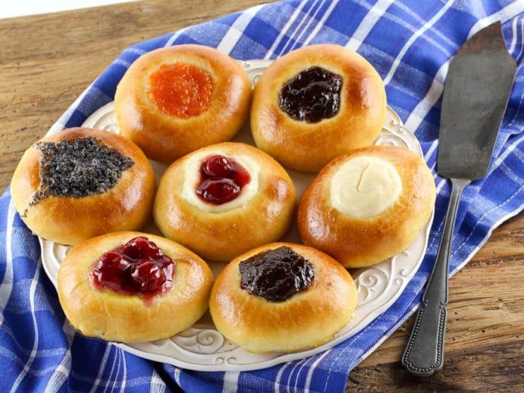 How To Make Kolaches With Strawberry Jam Stuffing