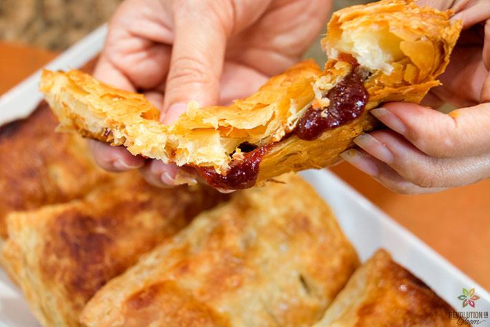 How to Make Pastelitos with Ground Beef Filling How to Make Pastelitos with Ground Beef Filling