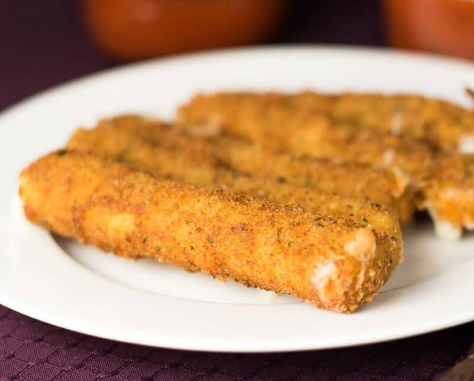 How to cook Mozzarella Sticks – 10 Steps