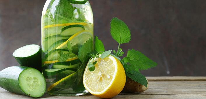 How To Prepare Delicious Cucumber Water